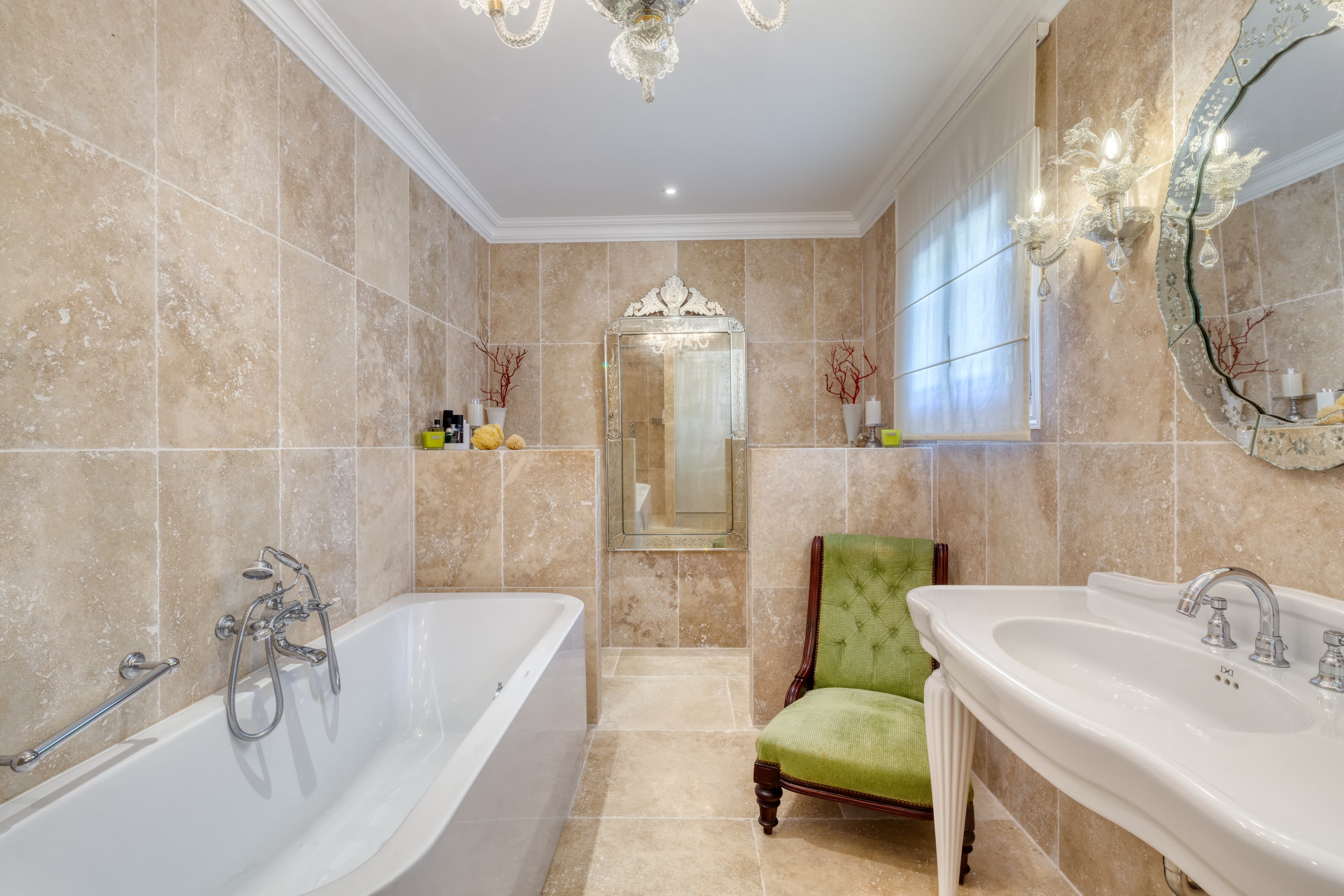 Salle de bains luxueuse – Villa à vendre à Gigaro / La Croix-Valmer