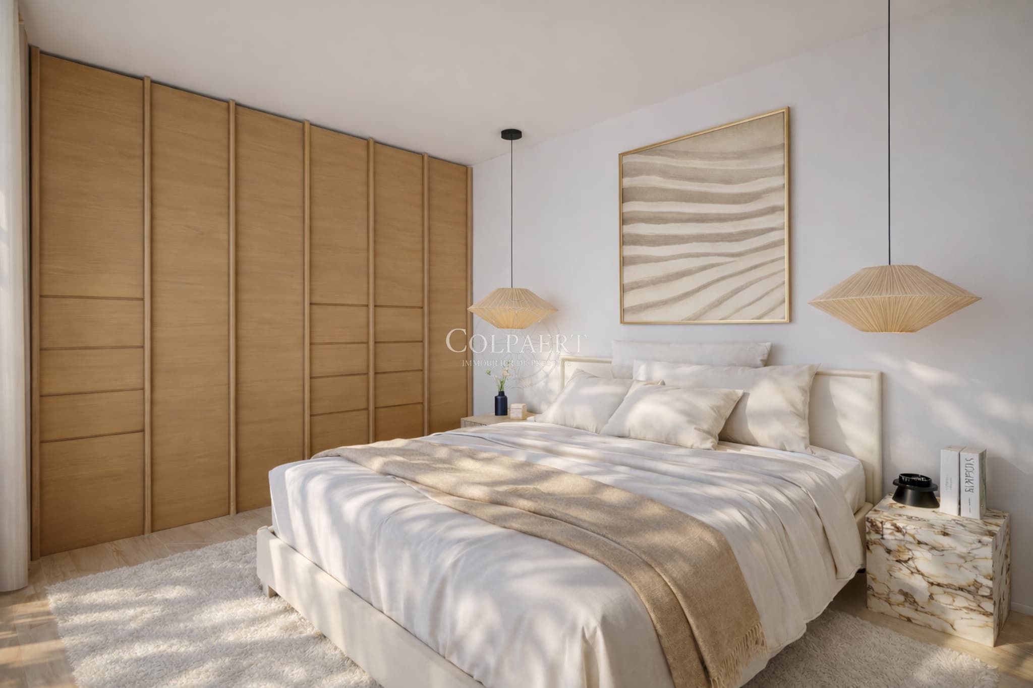 Chambres confortables avec accès extérieur dans un appartement de luxe à Saint-Tropez, offrant calme, lumière et finitions haut de gamme.
