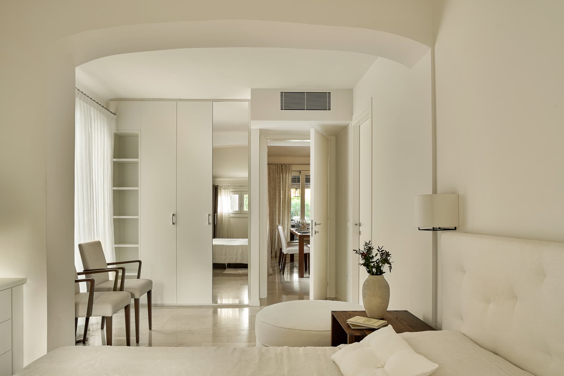 Chambre confortable avec salle de bains privative au sein d’une propriété exclusive à La Moutte.