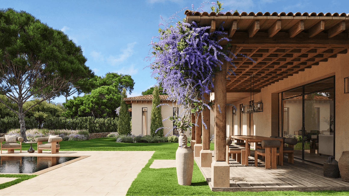 Vue extérieure de la villa à vendre à Saint-Tropez, potentiel nouvelle construction et proche de la Place des Lices.